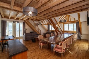 Duplex, 4 Bedrooms, Non Smoking, Mountain View | Living area | 102-cm flat-screen TV with digital channels, TV - Residence Le Splendid (Villard-de-Lans)