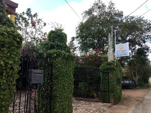 ทางเข้าที่พัก