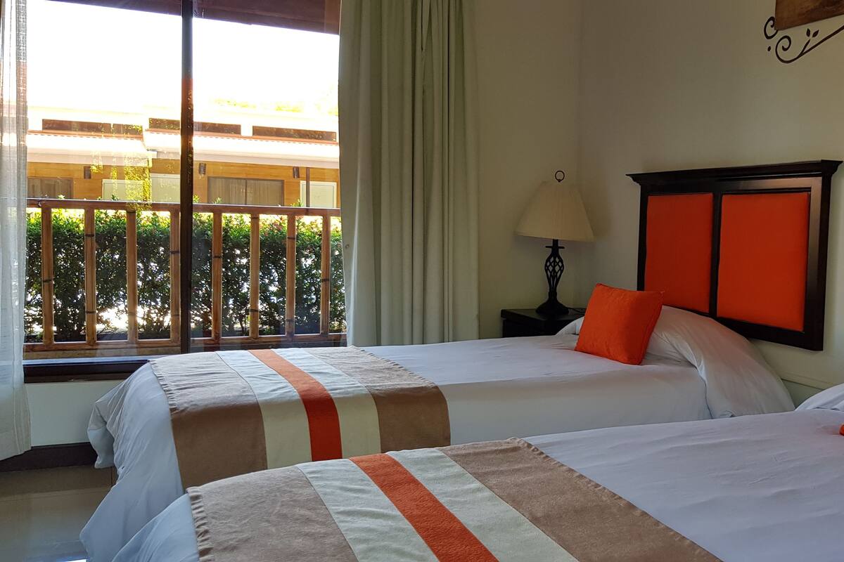 Rollaway beds (surcharge), WiFi (free)