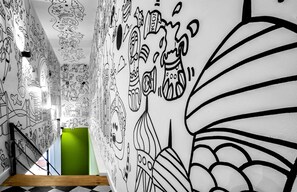 Interior detail - The Yard Hostel (Catania)
