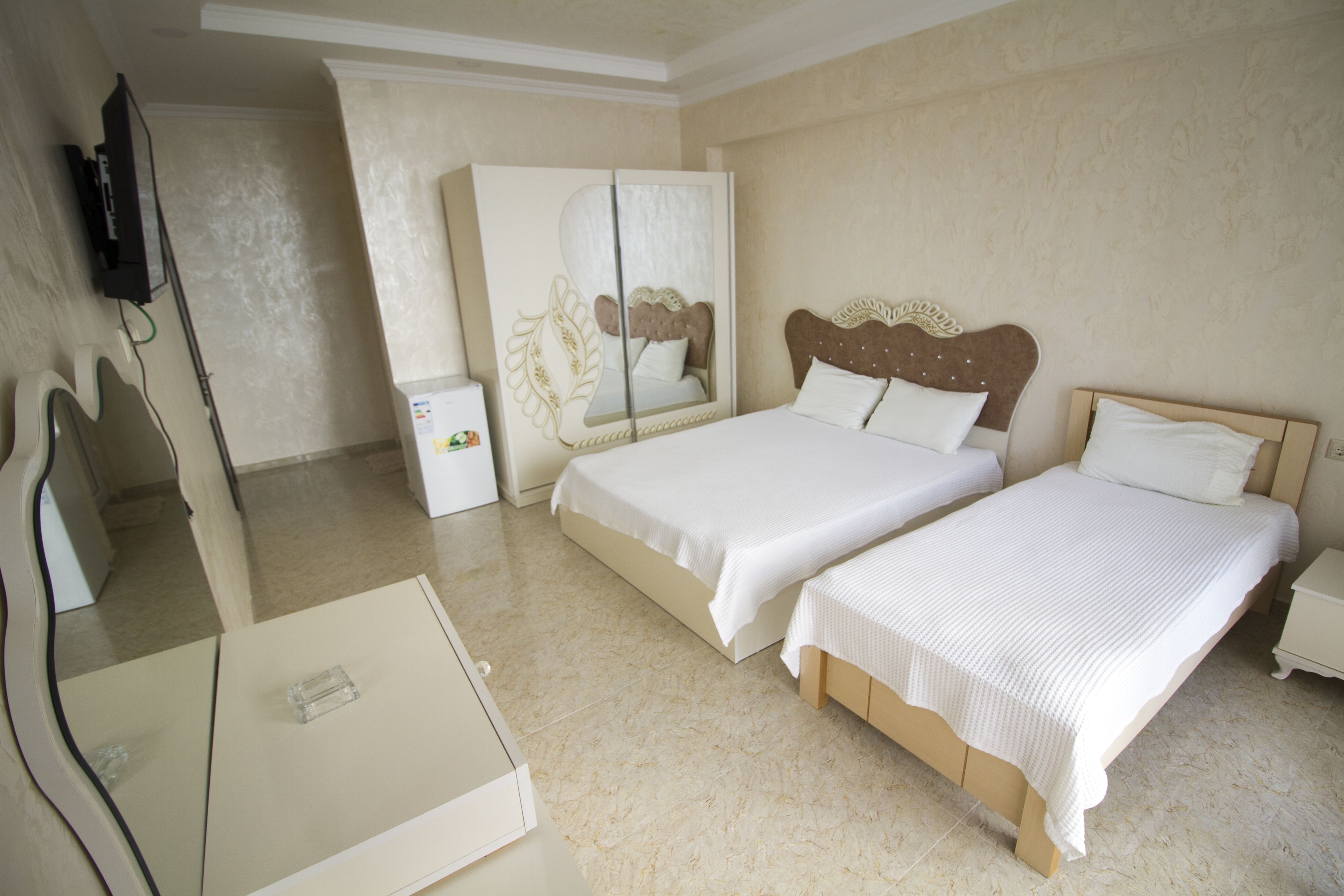 Photo - HOTEL MEDEA kvariati