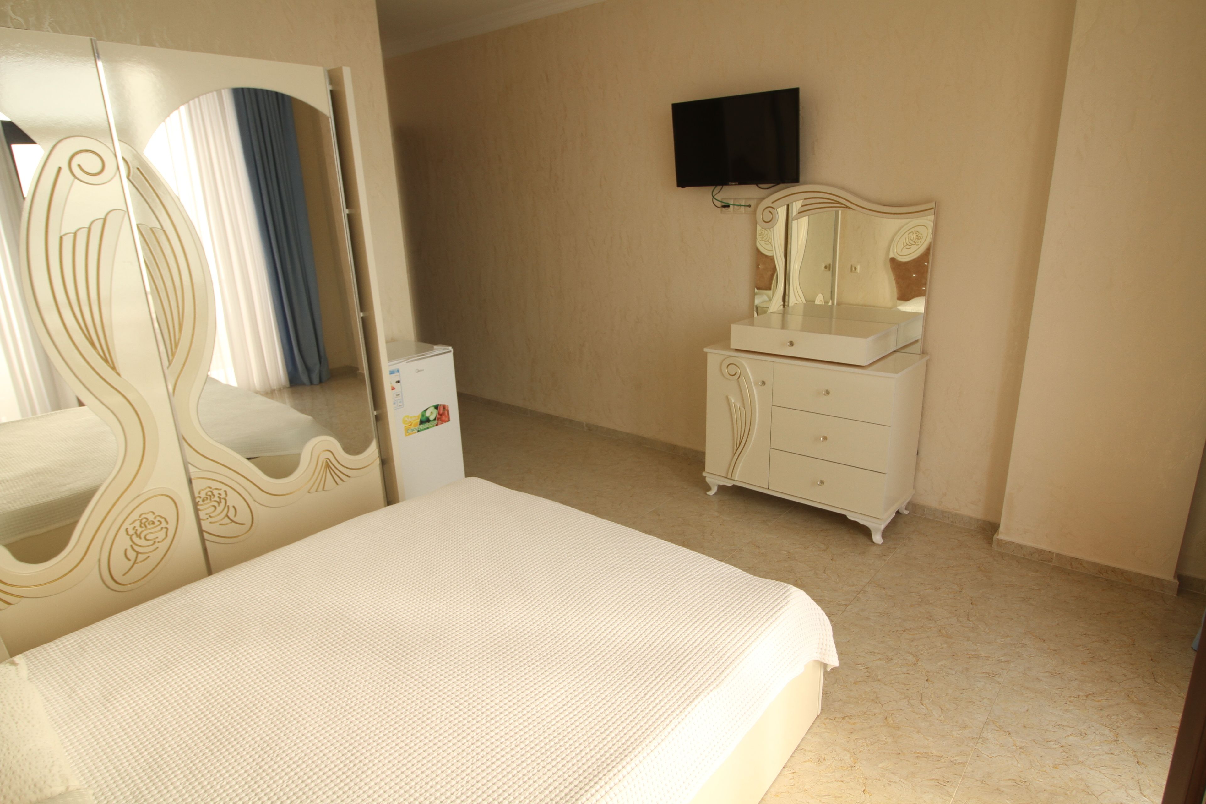Photo - HOTEL MEDEA kvariati