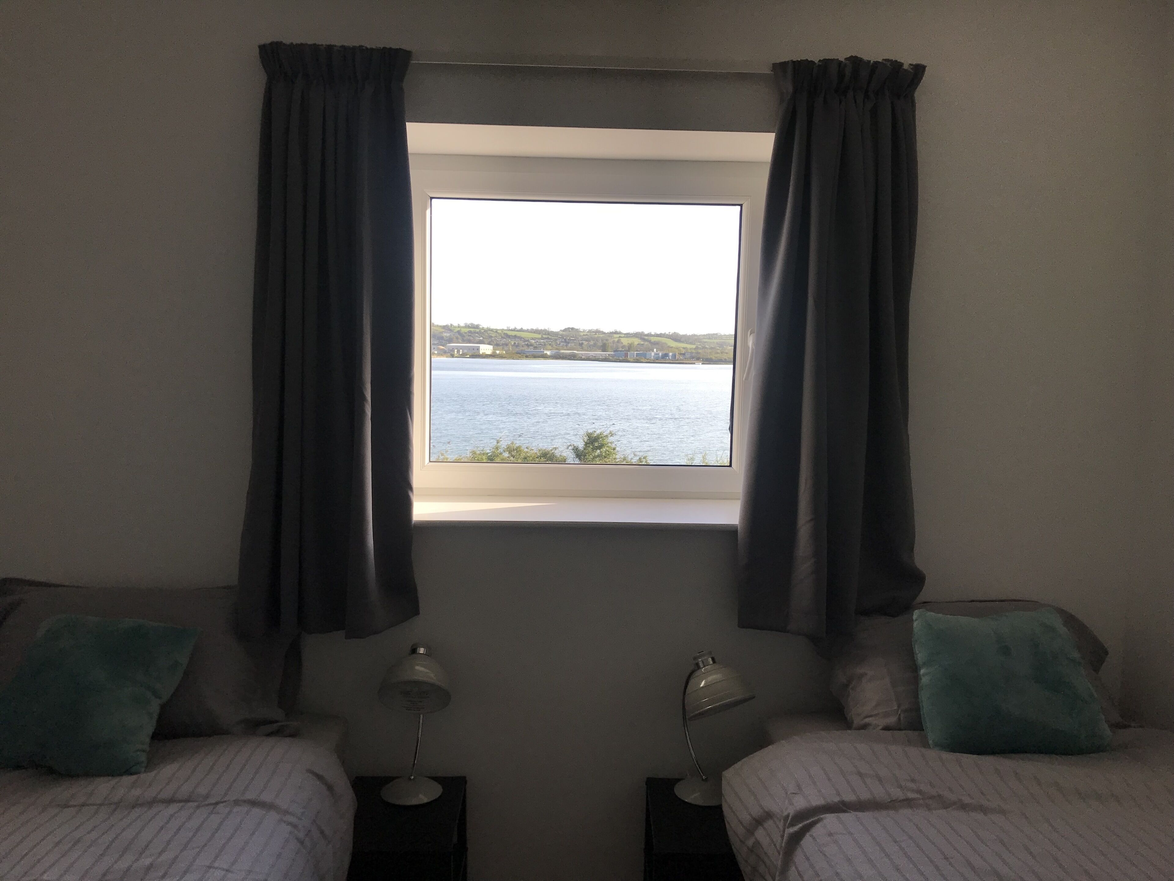 2 dormitoris, planxa i posts de planxar i wifi gratuïta 