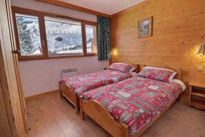 1 bedroom, WiFi, bed sheets - 150m from resort center, Ground floor, balcony, 40m², Méribel-Mottaret (Méribel - Les Allues)