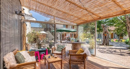 Hotel les vieux Acacias