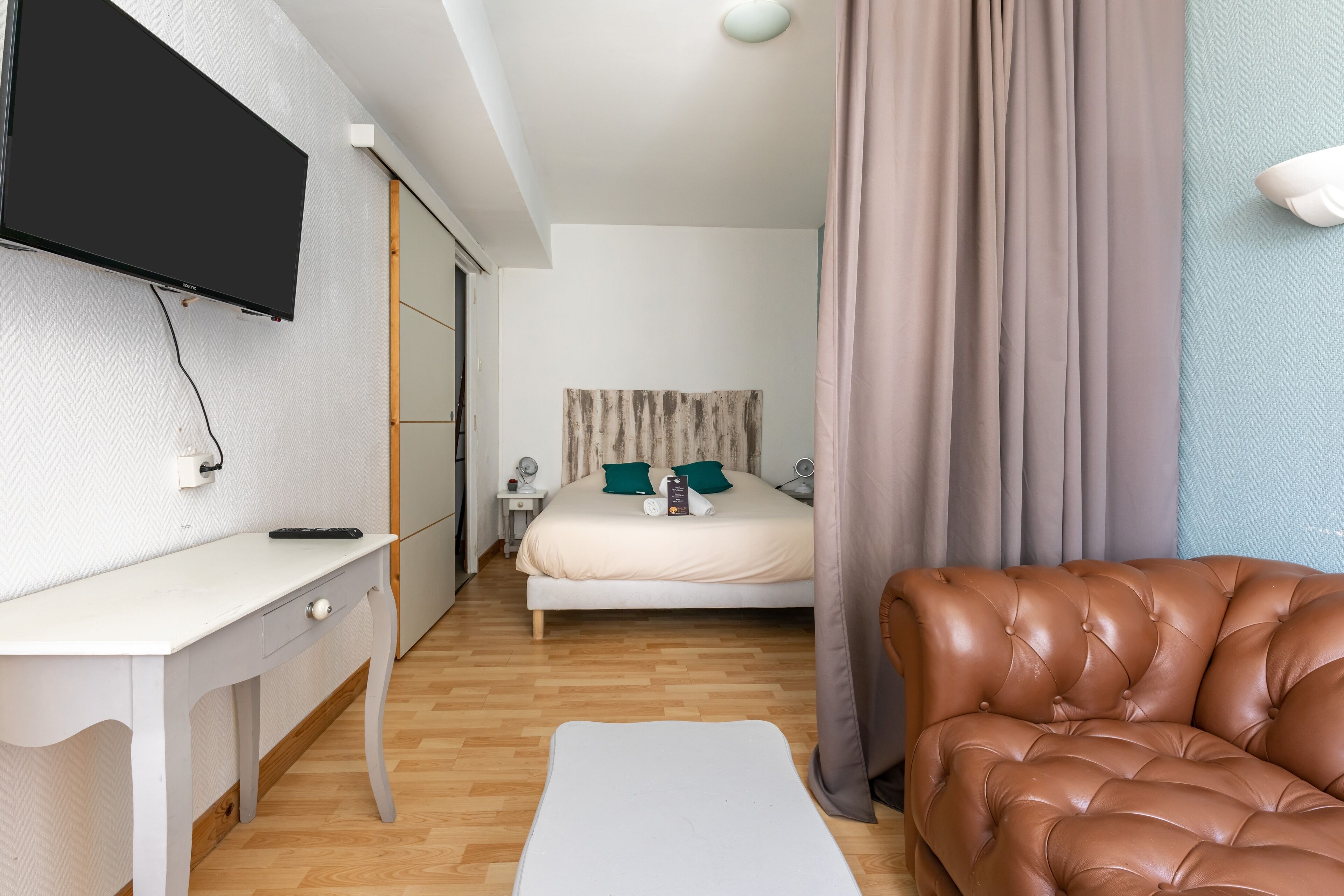 family suite | individually decorated, individually furnished, blackout curtains