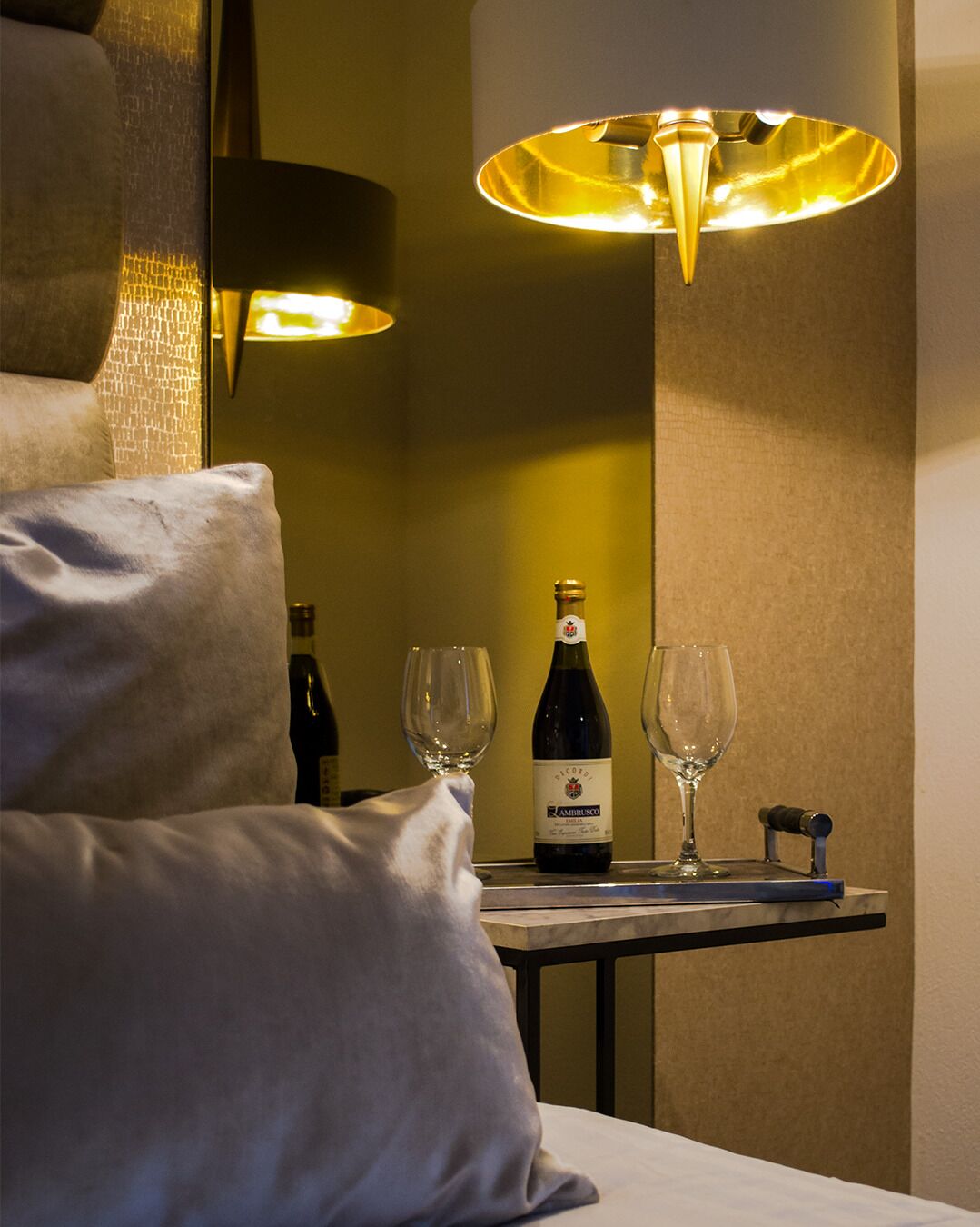 deluxe junior | premium bedding, down duvets, select comfort beds, desk