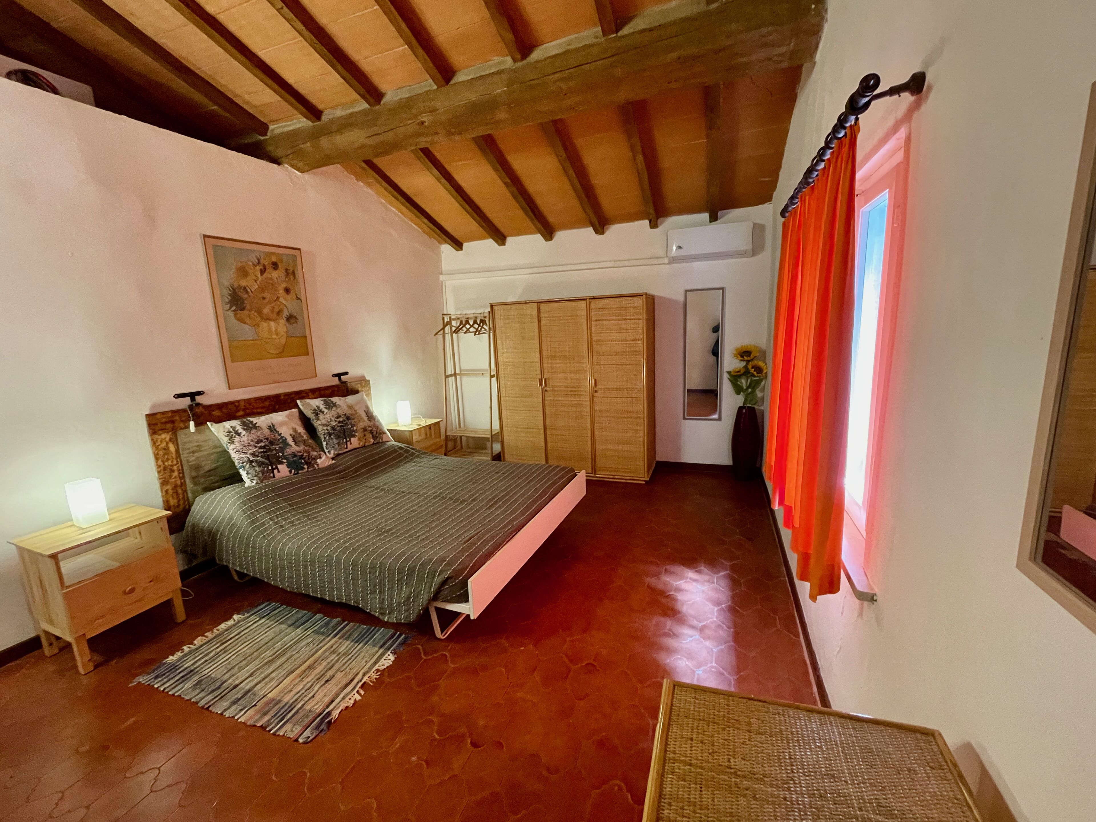 3 chambres, fer et planche à repasser, lit parapluie, Wi-Fi gratuit