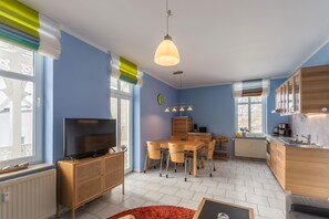 Interior - 3 room apartment in old town villa of Sassnitz with sea view (Sassnitz)