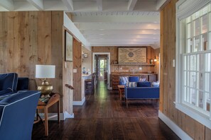 Smart TV, fireplace, DVD player, books