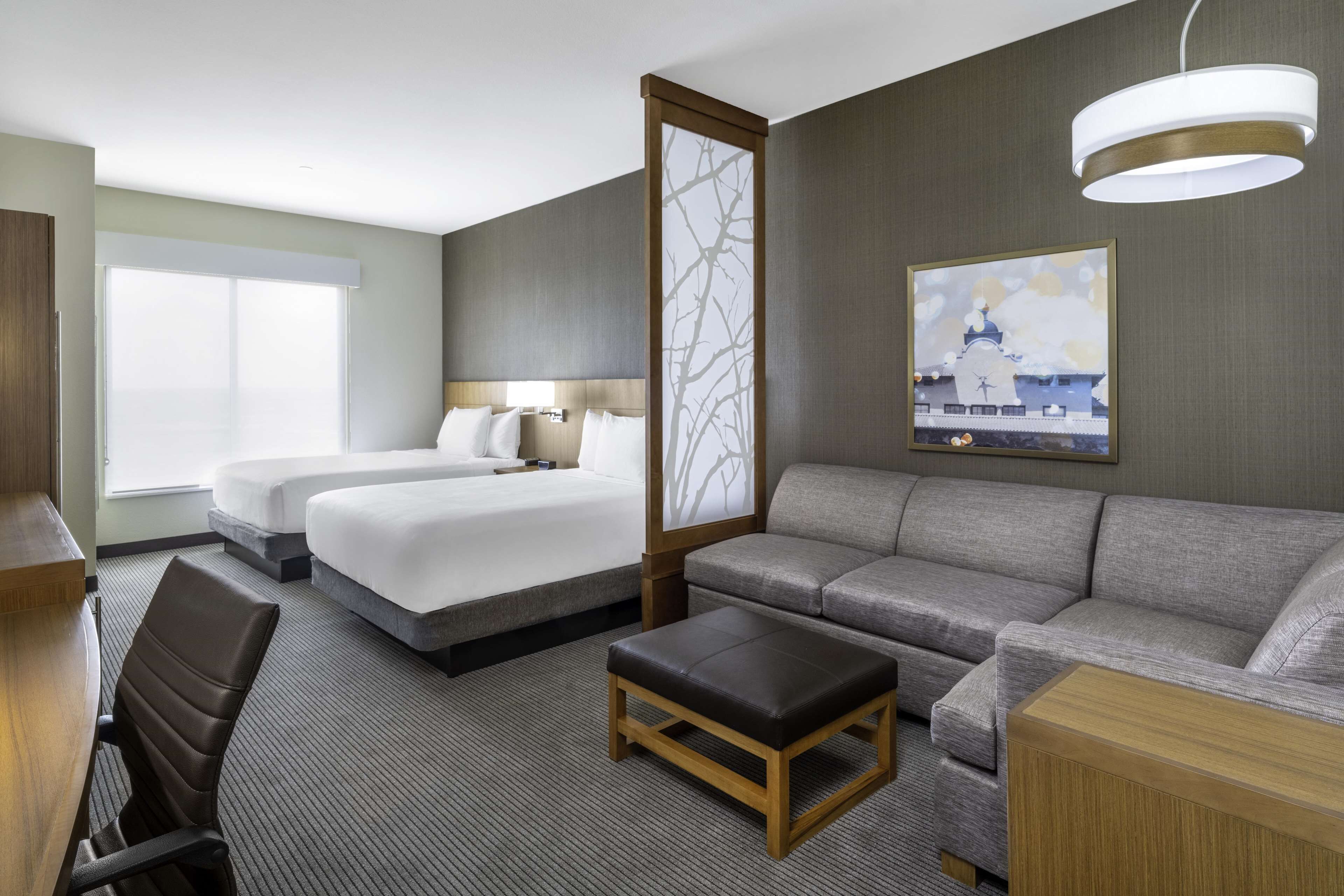 1 bedroom, premium bedding, in-room safe, desk