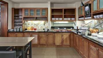 Daily buffet breakfast (USD 8 per person)