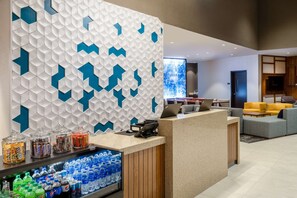 Lobby - Hyatt Place Fort Worth-Alliance Town Center (Keller)