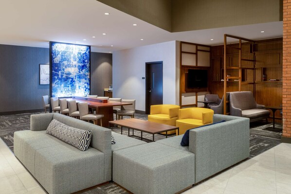 Lobby - Hyatt Place Fort Worth-Alliance Town Center (Keller)