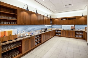 Daily buffet breakfast (USD 8 per person)