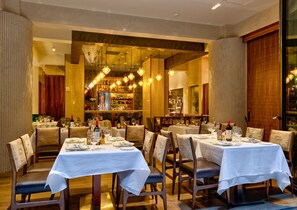 Daily full breakfast for a fee