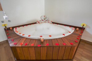 Banheira de hidromassagem