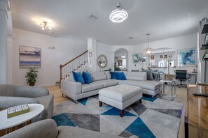 TV connectée, jeux vidéo, baby-foot