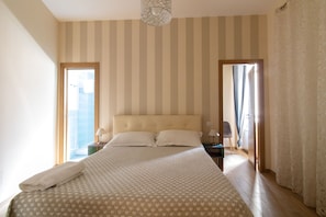 1 chambre, fer et planche à repasser, lit parapluie, Wi-Fi gratuit