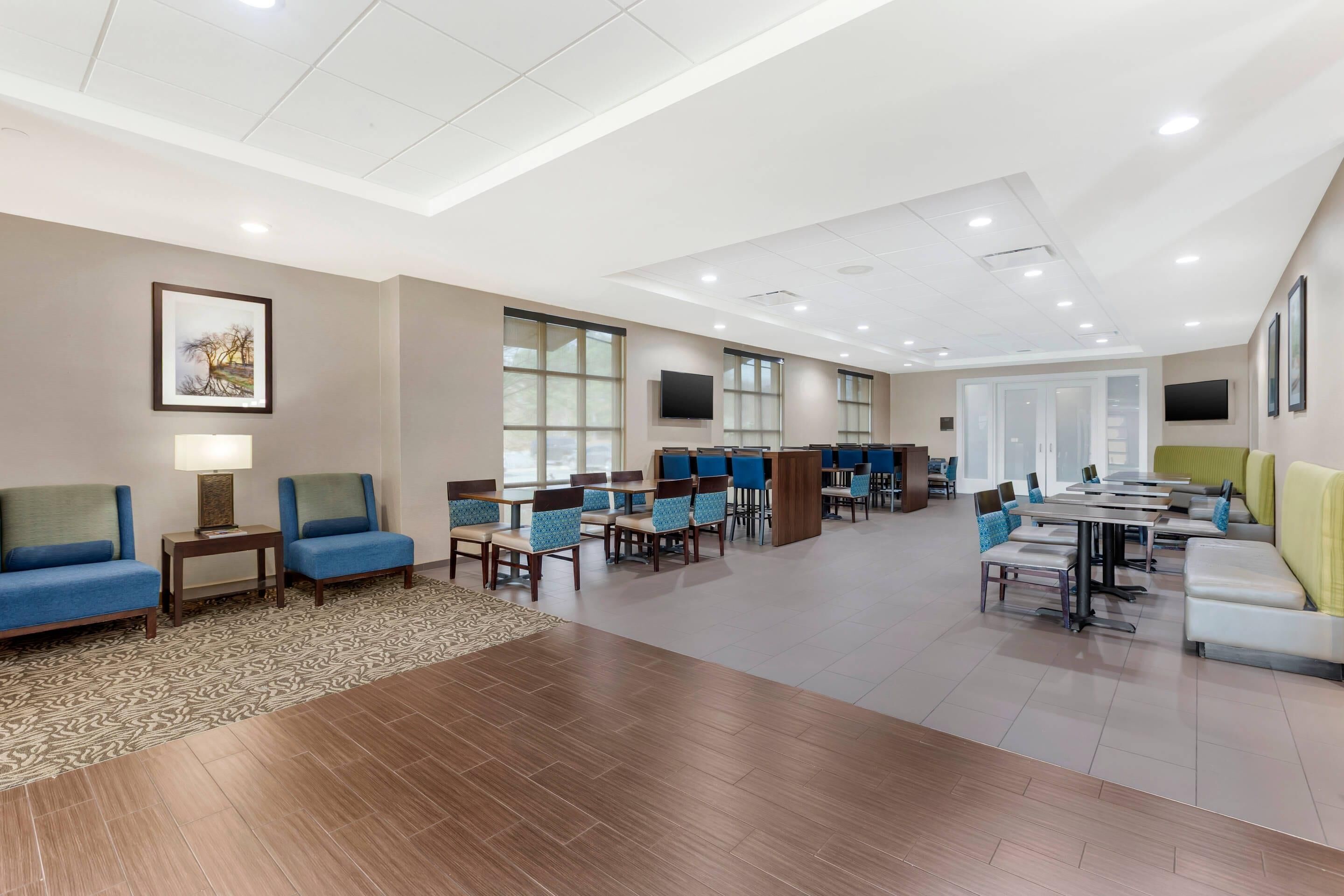 Tägliches inbegriffenes kontinentales Frühstück