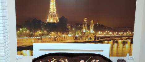 2 slaapkamers, een strijkplank/strijkijzer, wifi, beddengoed