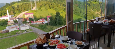 Desayuno buffet incluido todos los días