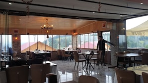 Interior - Sisdagi Zirve Otel (Salpazari)