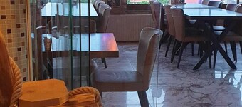 Sisdagi Zirve Otel