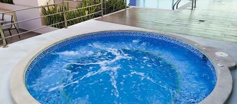 Renovated Luxury Suite overlooking the Guayas River and all amenities.