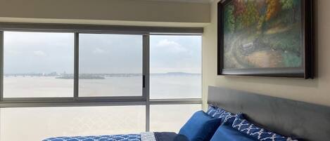 1 bedroom, in-room safe, iron/ironing board, WiFi