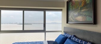 Renovated Luxury Suite overlooking the Guayas River and all amenities.