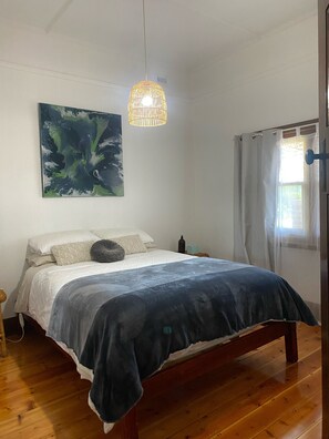 2 bedrooms, iron/ironing board, travel crib, free WiFi