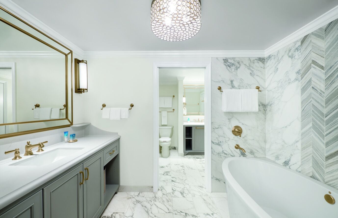 combined shower/bathtub, hair dryer, dressing gowns, towels