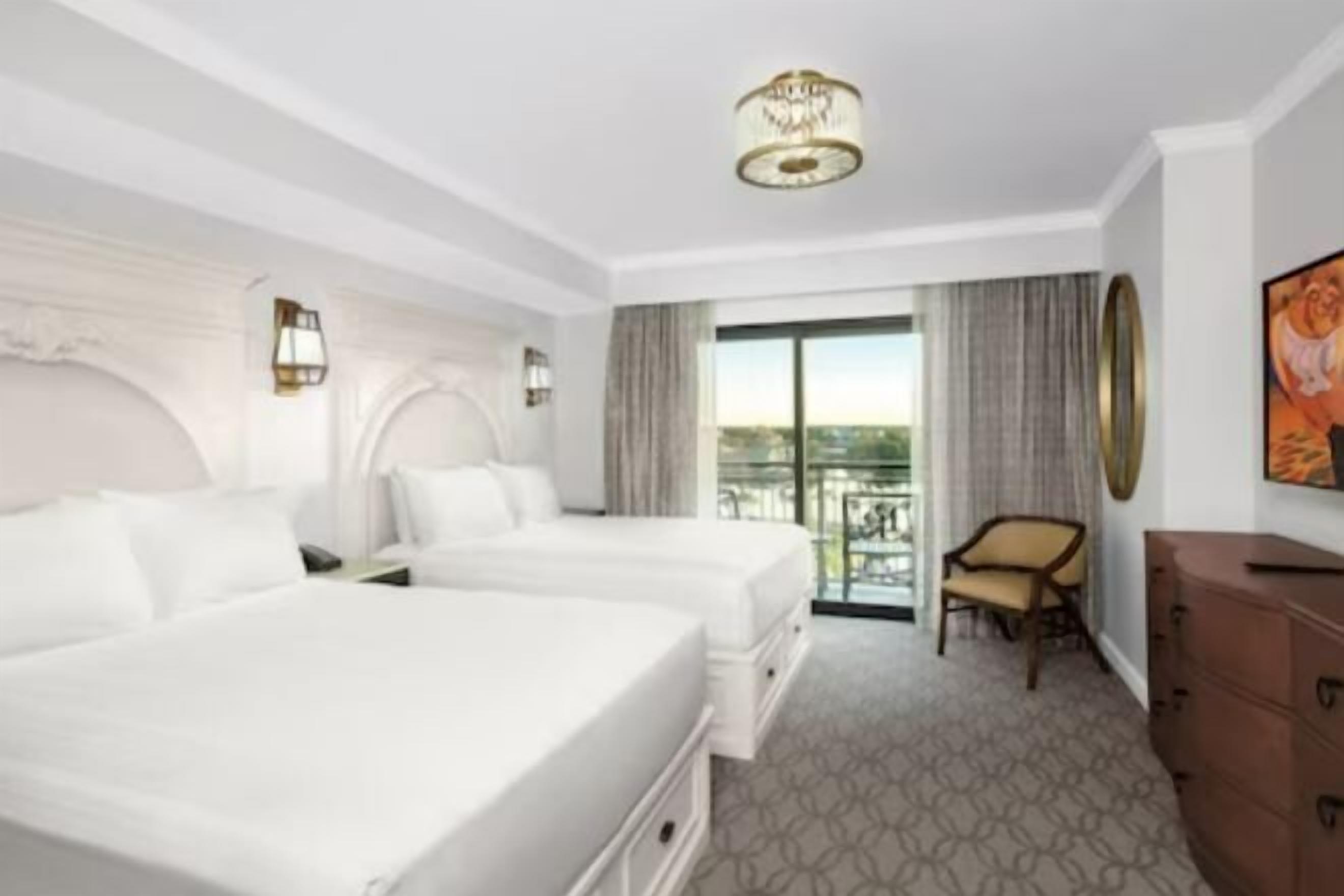 Allergikerbettwaren, Zimmersafe, Schreibtisch