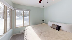 1 bedroom, desk, iron/ironing board, free WiFi