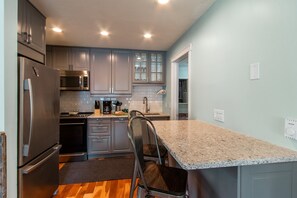 Fridge, microwave, oven, stovetop - Hidden Creek 9-B1 | Walk to Cabriolet Lift | Kitchen | Washer/Dryer | Hot Tub | Pool (Park City)