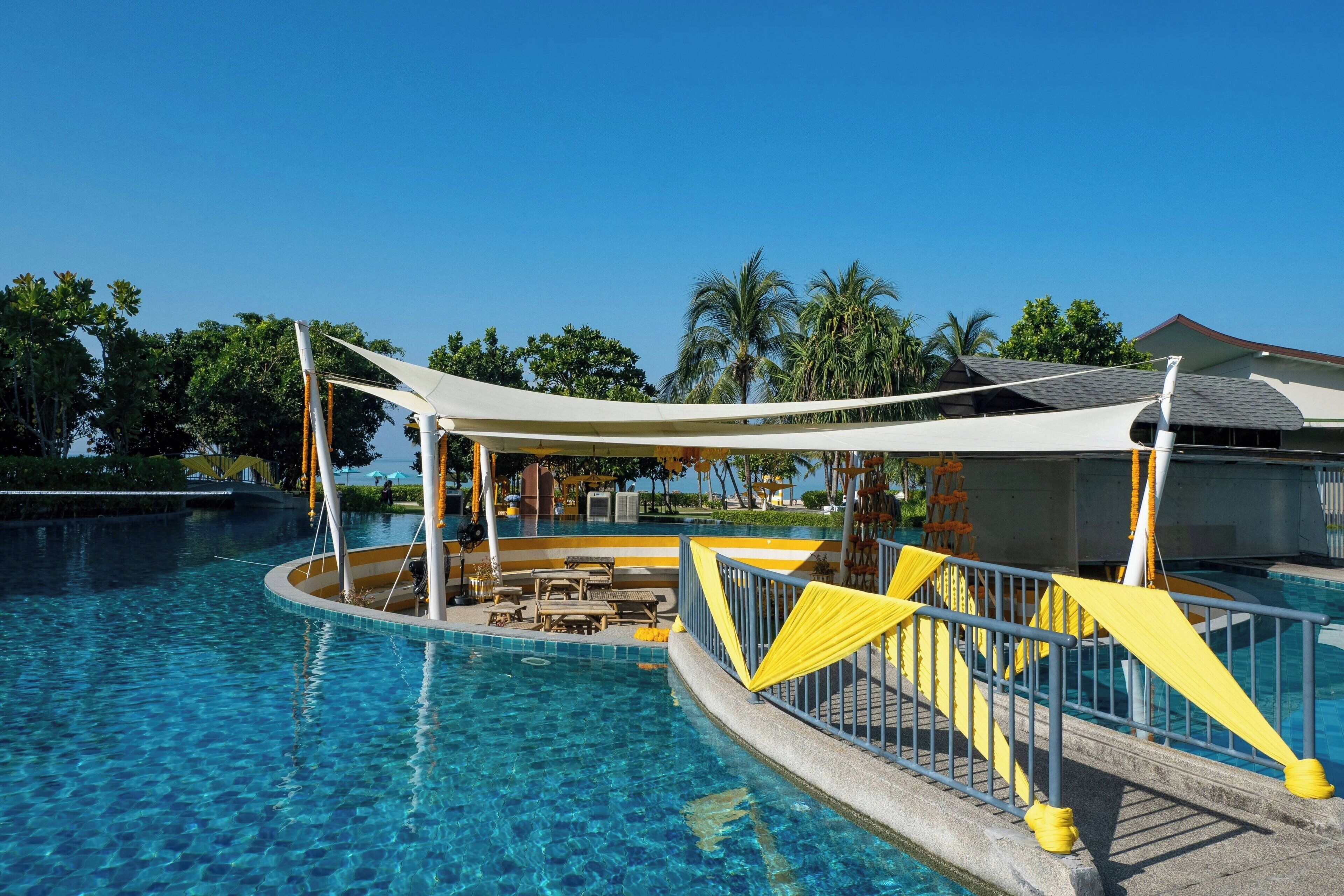 3 outdoor pools, open 8:00 AM to 8:00 PM, pool umbrellas, sun loungers