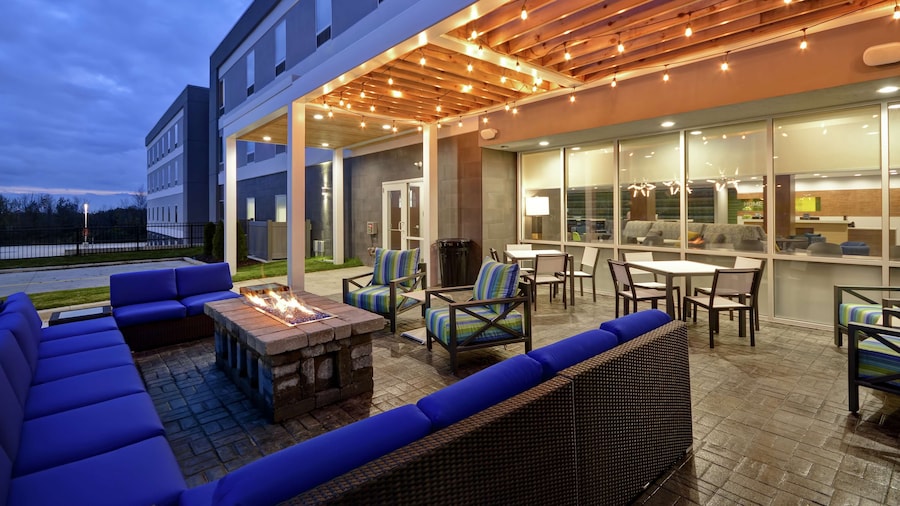 北大急流城希尔顿惠庭酒店