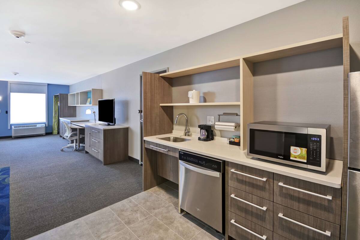 studio, 2 queen beds, accessible, bathtub | desk, laptop workspace, blackout curtains, iron/ironing board