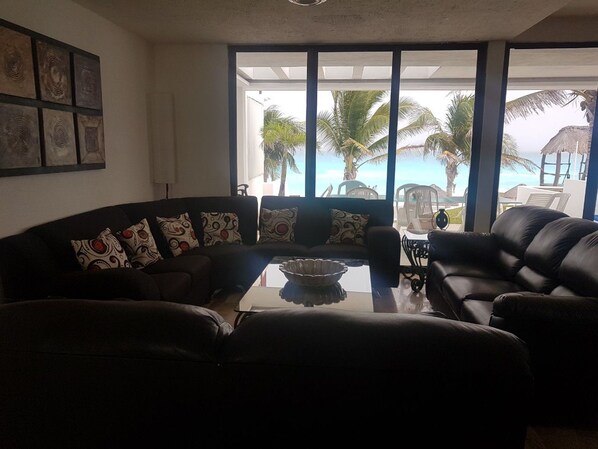 Villa | Living area | Flat-screen TV