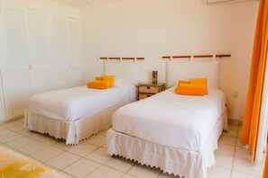 全景公寓, 2 間臥室, 海景, 海濱 | 2 間臥室、布置獨特、遮光布/窗簾、免費無線上網