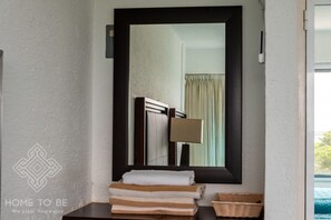 1 bedroom, free WiFi, bed sheets - Junior Suite Lagoon View (Cancun)