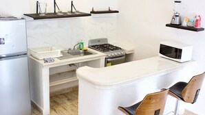 Private kitchen - 2 Bedroom Apartment (Cancun)