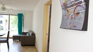 Living room - 2 Bedroom Apartment (Cancun)