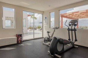 Gym - Luxury 2 bedroom Apartment Beautiful View (Playa del Carmen)