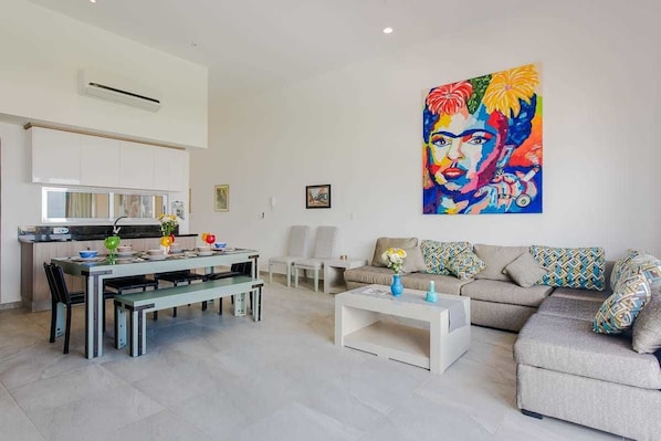 Apartment | Living area