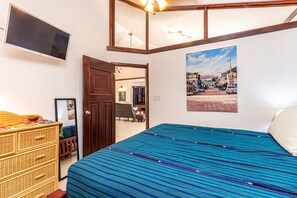 2 habitaciones, tabla de planchar con plancha y cuna de viaje