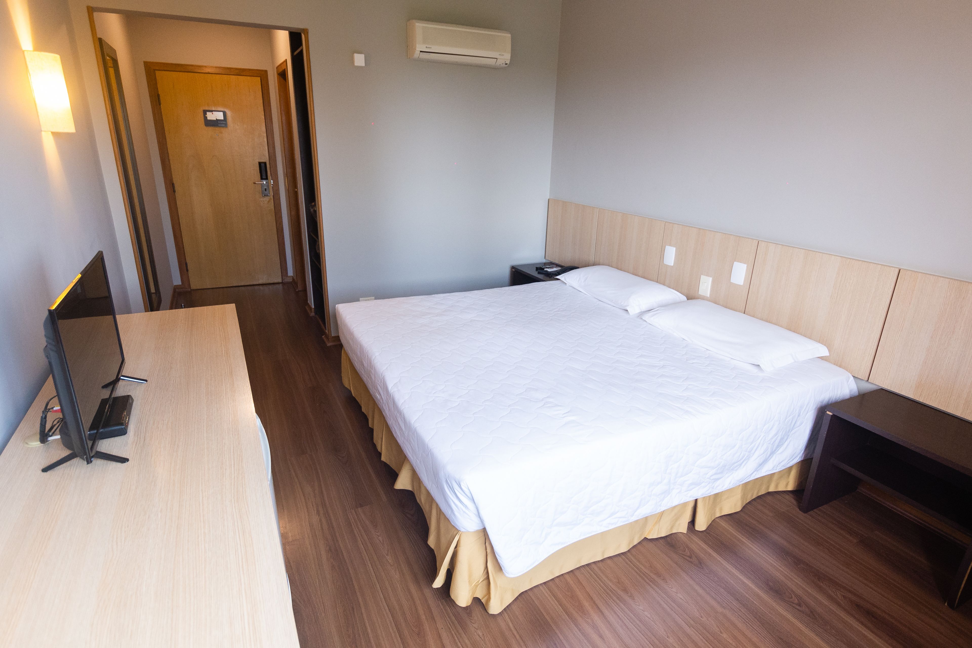 double room | 1 bedroom, minibar, free wifi, bed sheets