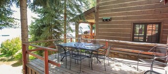 Vintage 1940s Lakefront Cabin in McCall