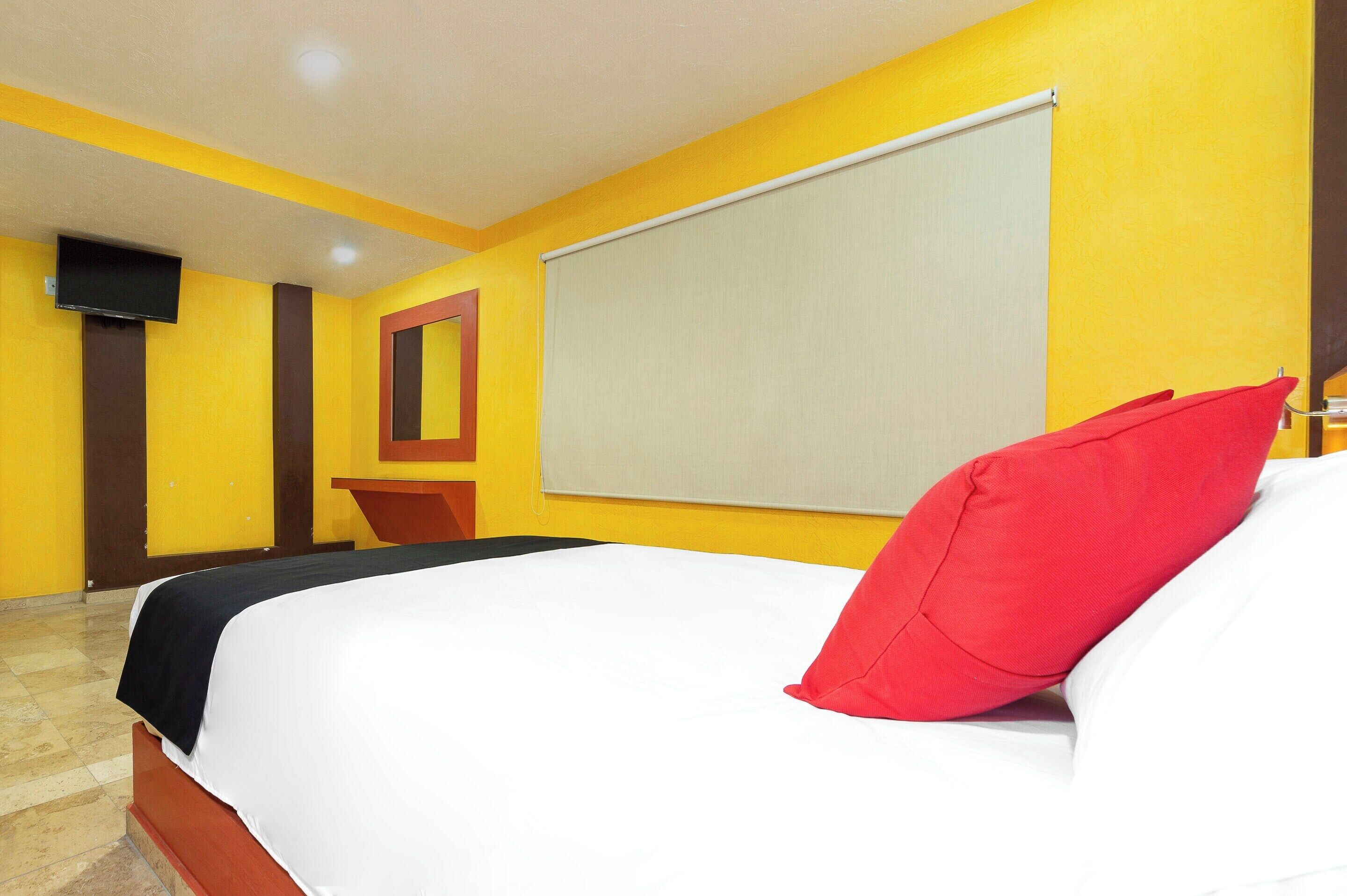 superior room | 1 bedroom, in-room safe, soundproofing, iron/ironing board